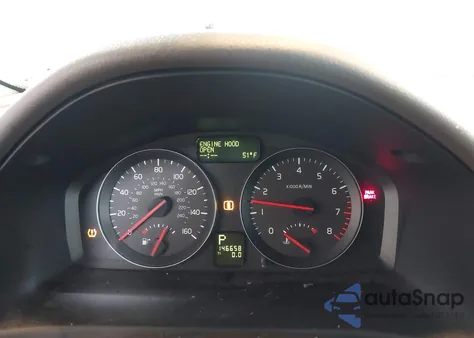 2009 Volvo S40 2.4I z USA, uszkodzony, nr VIN YV1MS390892463032